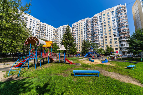 Продам трехкомнатную (3-комн.) квартиру, Комсомольский пр-кт, 19к1, Люберцы г