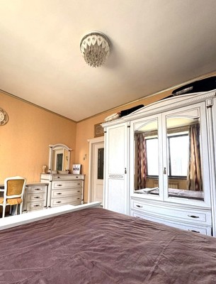 Продам двухкомнатную (2-комн.) квартиру, Тулпар ул, 7, Казань г