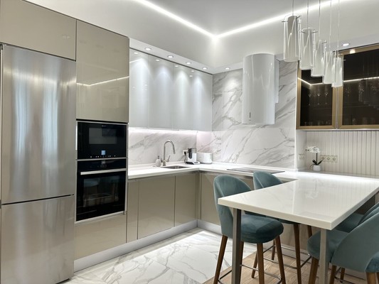 Продам двухкомнатную (2-комн.) квартиру, Шмитовский проезд, 39к1, Москва г