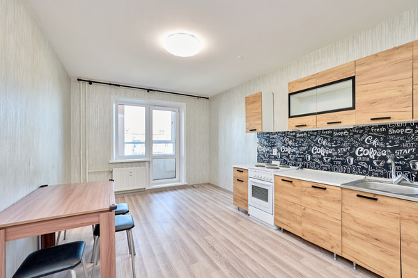 Продам двухкомнатную (2-комн.) квартиру, Стахановская ул, 1а, Пермь г