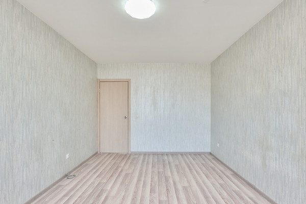 Продам двухкомнатную (2-комн.) квартиру, Стахановская ул, 1а, Пермь г