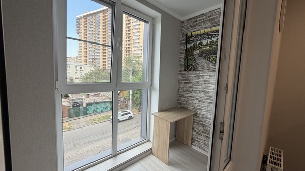 Продам однокомнатную (1-комн.) квартиру, Железнодорожная ул, 23к1, Краснодар г