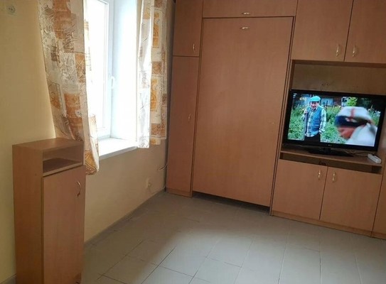 Продам однокомнатную (1-комн.) квартиру, Генерал-майора П.П.Яременко ул, 34, Симферополь г