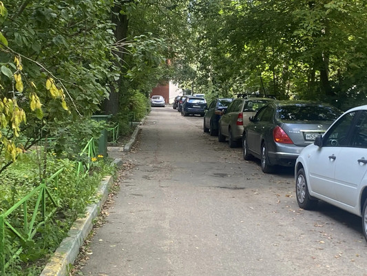 Продам двухкомнатную (2-комн.) квартиру, Комсомольская ул, 8, Монино рп