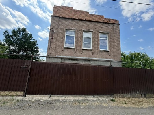 Продам дом, Орхидейная ул, 186, Азов г, 0 км от города
