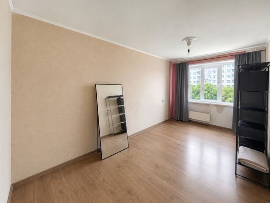Продам трехкомнатную (3-комн.) квартиру, Полубоярова ул, 3, Наро-Фоминск г