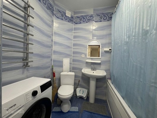Продам однокомнатную (1-комн.) квартиру, 18, Мир п