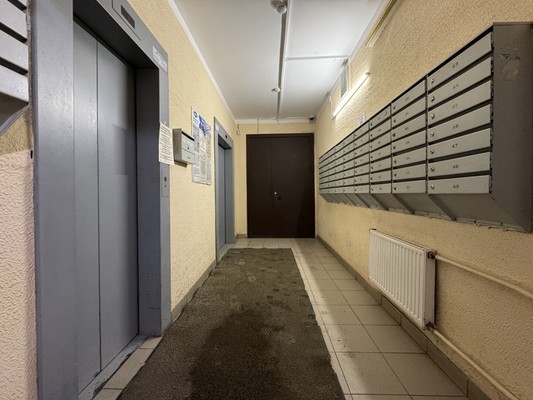 Продам трехкомнатную (3-комн.) квартиру, Вавиловых ул, 7к4, Санкт-Петербург г