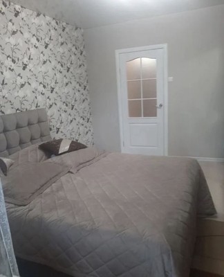 Продам двухкомнатную (2-комн.) квартиру, 1 мкр, 31, Красноперекопск г