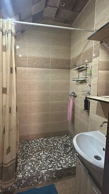 Продам двухкомнатную (2-комн.) квартиру, Курцовская ул, 17, Симферополь г