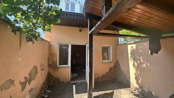 Продам двухкомнатную (2-комн.) квартиру, Курцовская ул, 17, Симферополь г