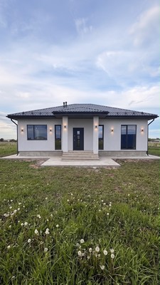 Продам дом, Янтарная (Радужный мкр.) ул, 65, Октябрьский г, 0 км от города