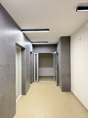 Продам двухкомнатную (2-комн.) квартиру, Никанорова ул, 4, Симферополь г