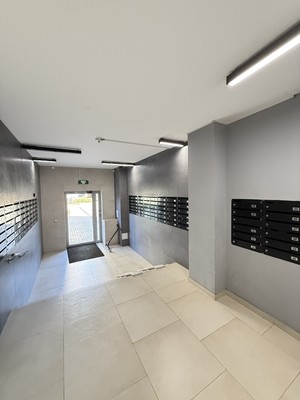 Продам двухкомнатную (2-комн.) квартиру, Никанорова ул, 4, Симферополь г