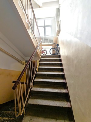 Продам двухкомнатную (2-комн.) квартиру, Максимова ул, 45а, Казань г