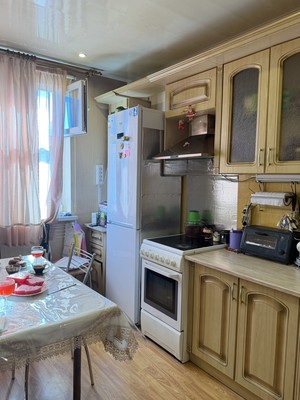 Продам двухкомнатную (2-комн.) квартиру, Назаровская ул, 4, Люберцы г