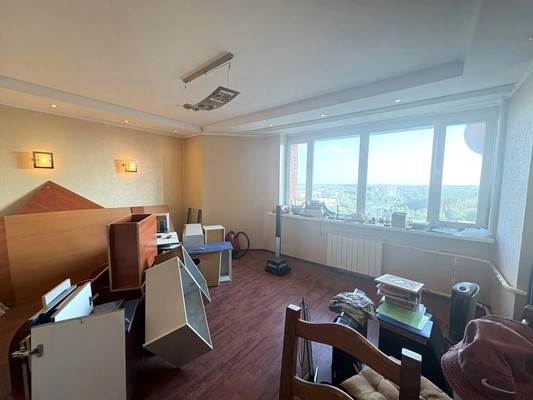 Продам трехкомнатную (3-комн.) квартиру, Советская (Климовск мкр.) ул, 10, Подольск г