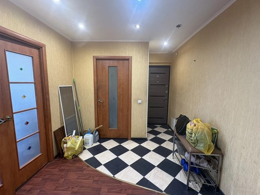 Продам трехкомнатную (3-комн.) квартиру, Советская (Климовск мкр.) ул, 10, Подольск г