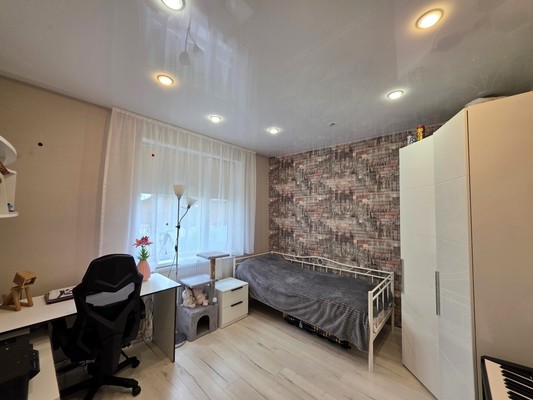 Продам трехкомнатную (3-комн.) квартиру, Лесная ул, 3, Костомукша г