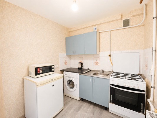 Продам однокомнатную (1-комн.) квартиру, Латышских Стрелков ул, 33, Казань г