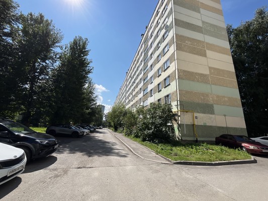 Продам однокомнатную (1-комн.) квартиру, Латышских Стрелков ул, 33, Казань г