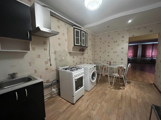 Продам многокомнатную квартиру, Блюхера ул, 4, Казань г