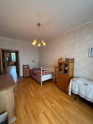 Продам трехкомнатную (3-комн.) квартиру, Кремлевская ул, 2а, Казань г
