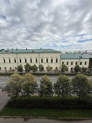 Продам трехкомнатную (3-комн.) квартиру, Кремлевская ул, 2а, Казань г