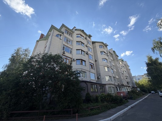 Продам трехкомнатную (3-комн.) квартиру, 7-я Линия ул, 15, Брянск г