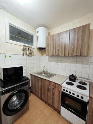 Продам двухкомнатную (2-комн.) квартиру, Карамзина ул, 43, Новороссийск г