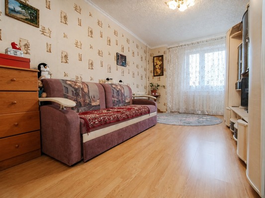 Продам трехкомнатную (3-комн.) квартиру, Солнечная ул, 3, Верея г