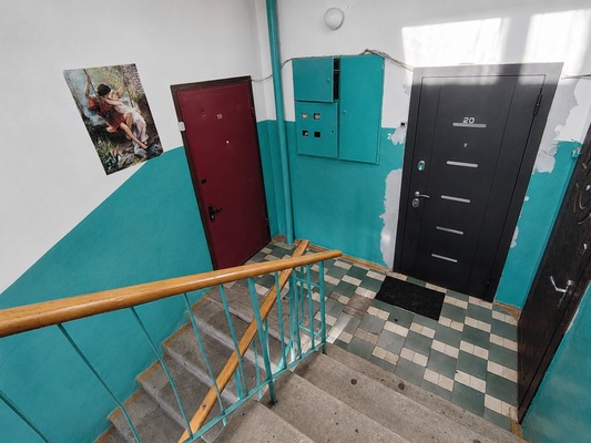 Продам трехкомнатную (3-комн.) квартиру, Солнечная ул, 3, Верея г