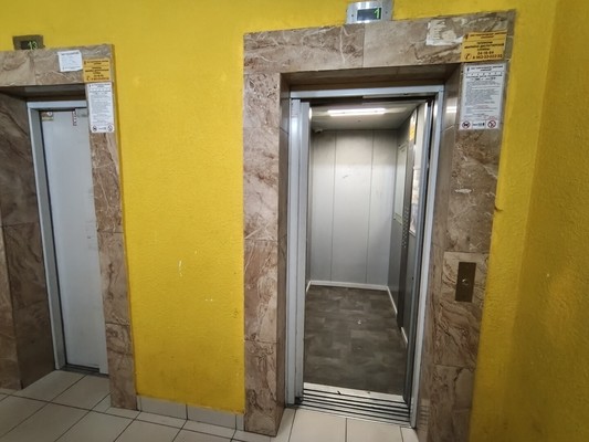 Продам двухкомнатную (2-комн.) квартиру, Большая Санкт-Петербургская ул, 124, Великий Новгород г