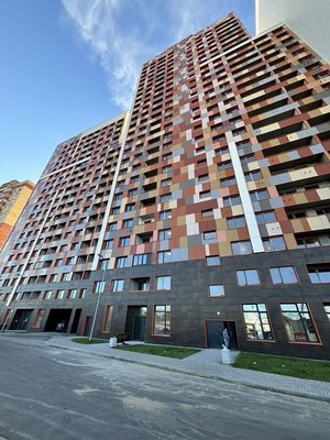 Продам трехкомнатную (3-комн.) квартиру, Хлебозаводской проезд, 1А, Люберцы г