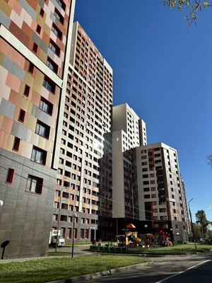 Продам трехкомнатную (3-комн.) квартиру, Хлебозаводской проезд, 1А, Люберцы г