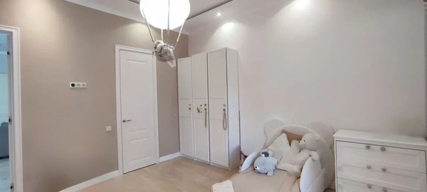 Продам трехкомнатную (3-комн.) квартиру, Рублевское предместье ул, 10к1, Глухово д