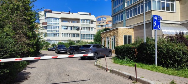 Продам трехкомнатную (3-комн.) квартиру, Рублевское предместье ул, 10к1, Глухово д