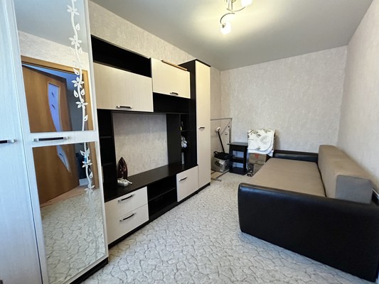Продам двухкомнатную (2-комн.) квартиру, Усатого ул, 10, Фокино г