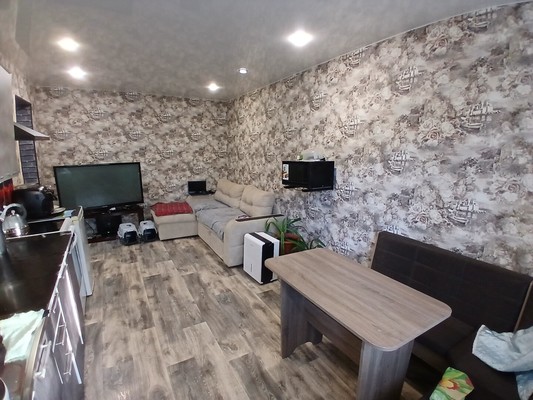 Продам трехкомнатную (3-комн.) квартиру, Ленина ул, 37, Дунай п