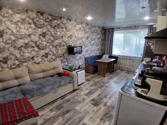 Продам трехкомнатную (3-комн.) квартиру, Ленина ул, 37, Дунай п