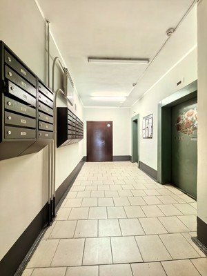 Продам двухкомнатную (2-комн.) квартиру, Родники мкр, 6, Знамя Октября п
