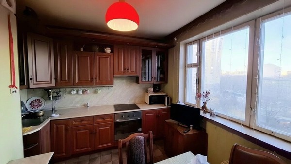 Продам трехкомнатную (3-комн.) квартиру, Донелайтиса проезд, 25к1, Москва г