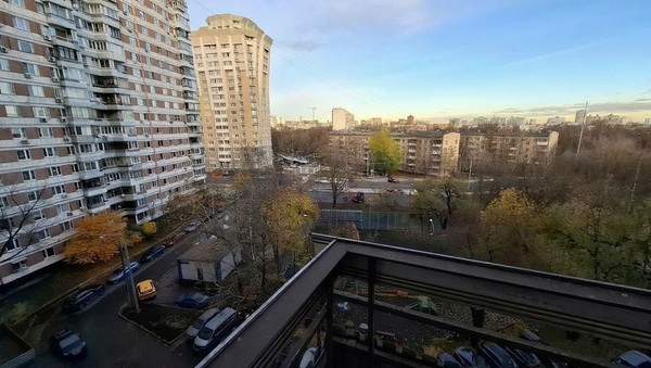 Продам трехкомнатную (3-комн.) квартиру, Донелайтиса проезд, 25к1, Москва г