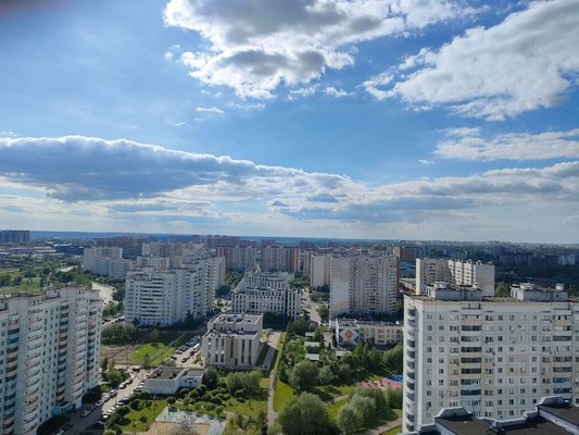 Продам трехкомнатную (3-комн.) квартиру, Брусилова ул, 27к3, Москва г