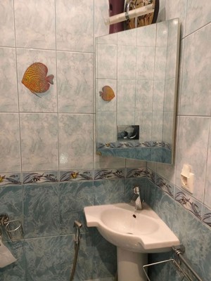 Продам трехкомнатную (3-комн.) квартиру, Брусилова ул, 27к3, Москва г