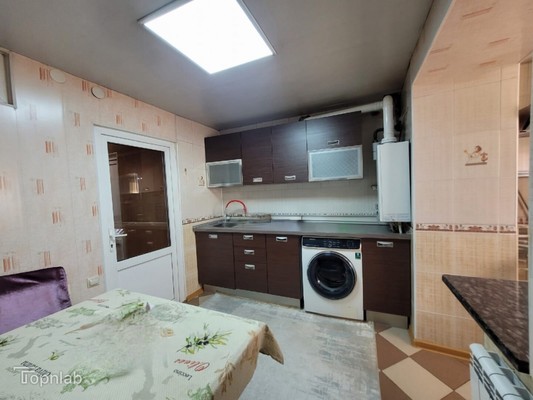 Продам трехкомнатную (3-комн.) квартиру, имени Гагарина Юрия Алексеевича ул, 10, Баксан г