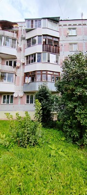 Продам трехкомнатную (3-комн.) квартиру, Забырина ул, 15, Вербилки рп