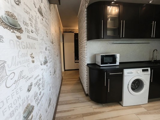 Продам двухкомнатную (2-комн.) квартиру, Школьная ул, 1, Деденево рп