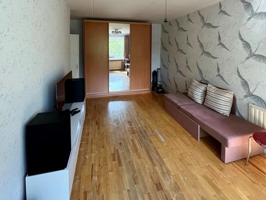 Продам двухкомнатную (2-комн.) квартиру, Ленина ул, 21, Костомукша г
