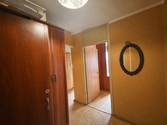 Продам двухкомнатную (2-комн.) квартиру, Инициативная ул, 6к1, Москва г